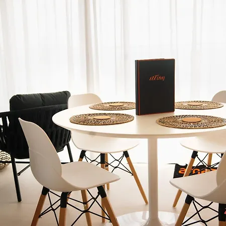 Your Luxury Retreat At Mercury Towers Apartament