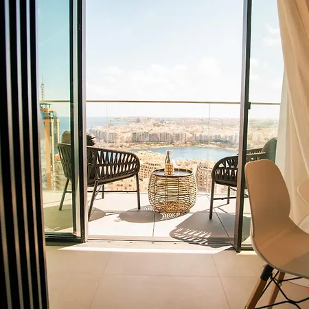 Your Luxury Retreat At Mercury Towers