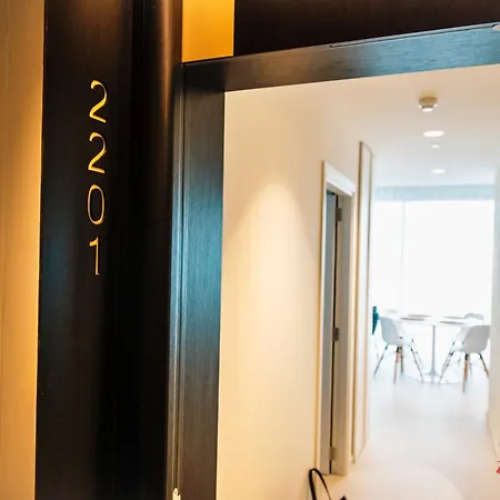 Your Luxury Retreat At Mercury Towers *