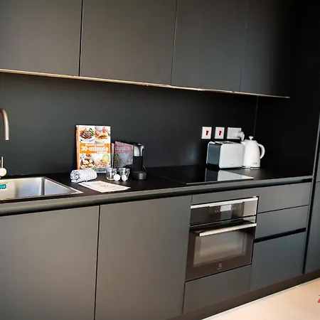 Your Luxury Retreat At Mercury Towers Apartment San Ġiljan