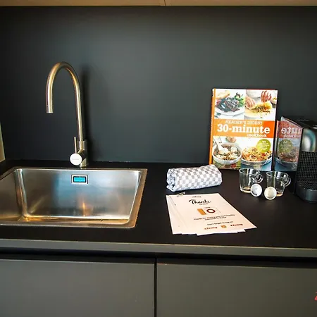 Your Luxury Retreat At Mercury Towers Apartmán *